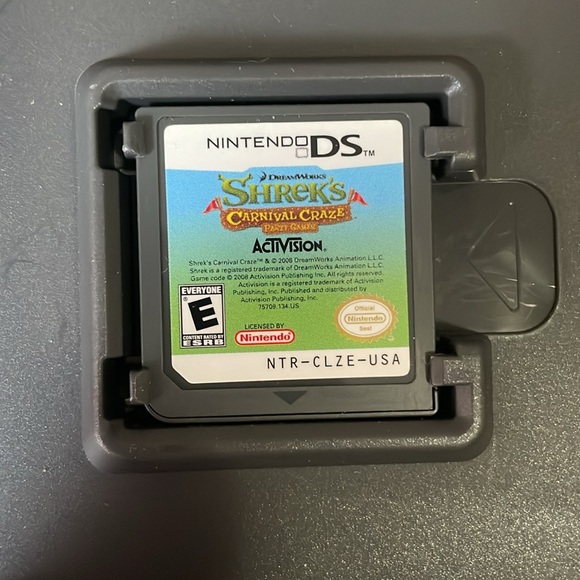 Nintendo DS Shrek's Carnival Craze Party Games - Picture 3 of 4
